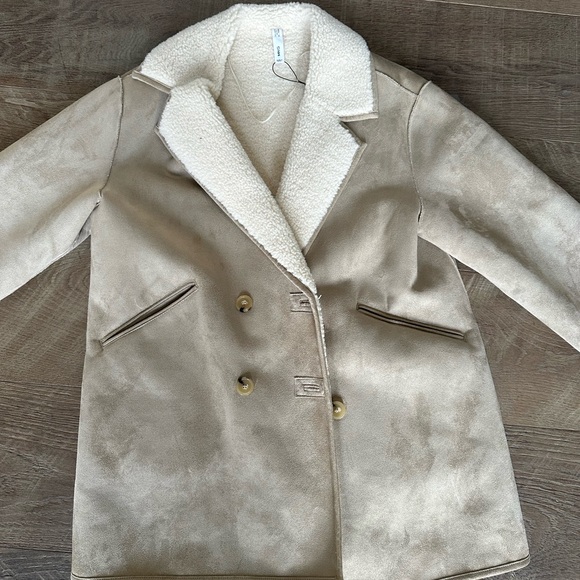 Mango Oversized shearling-lined coat jacket - Picture 10 of 10